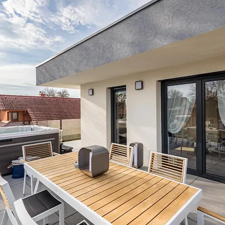 Balatonic Sky דירה *